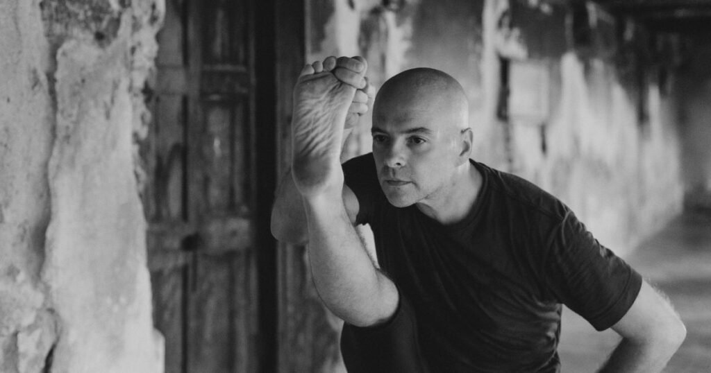 Equilibrio nello Yoga: la lezione di Utthita Hasta Padangusthasana